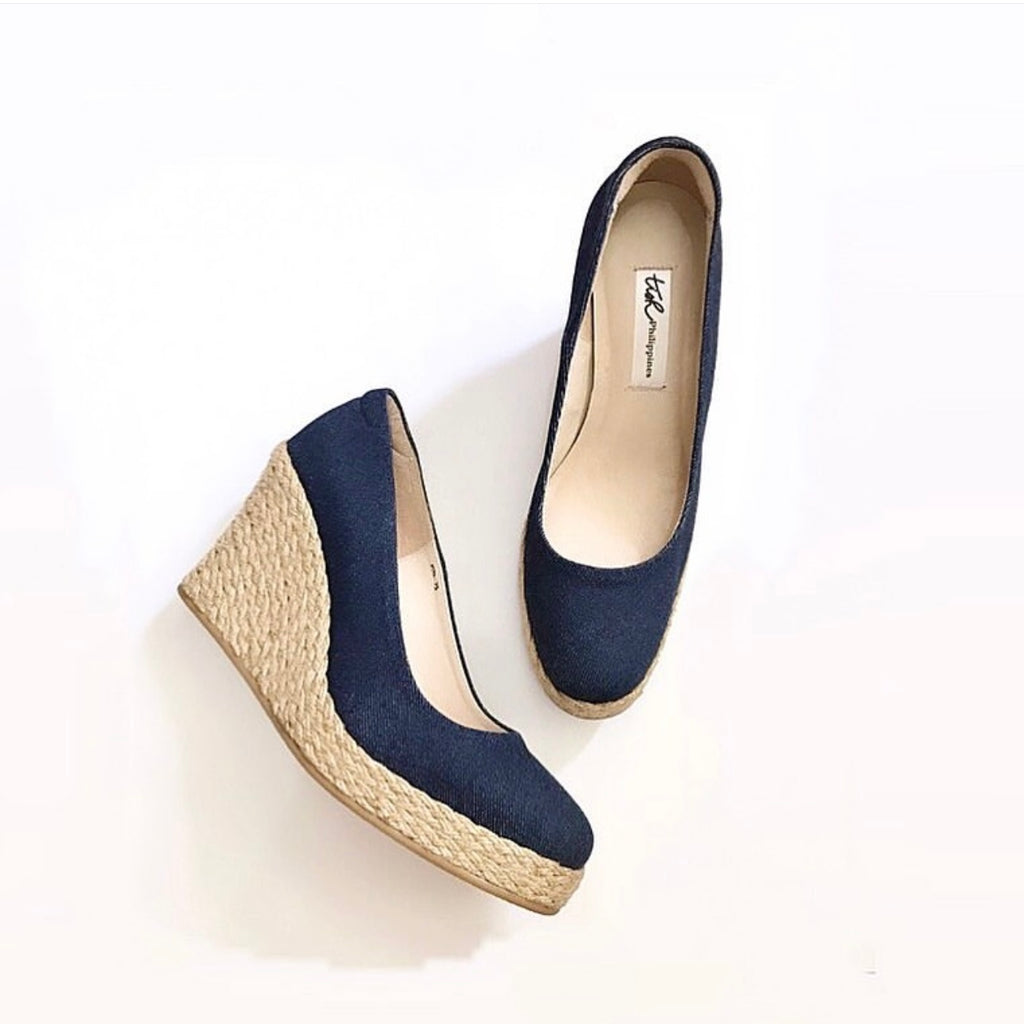 Wedge Pumps